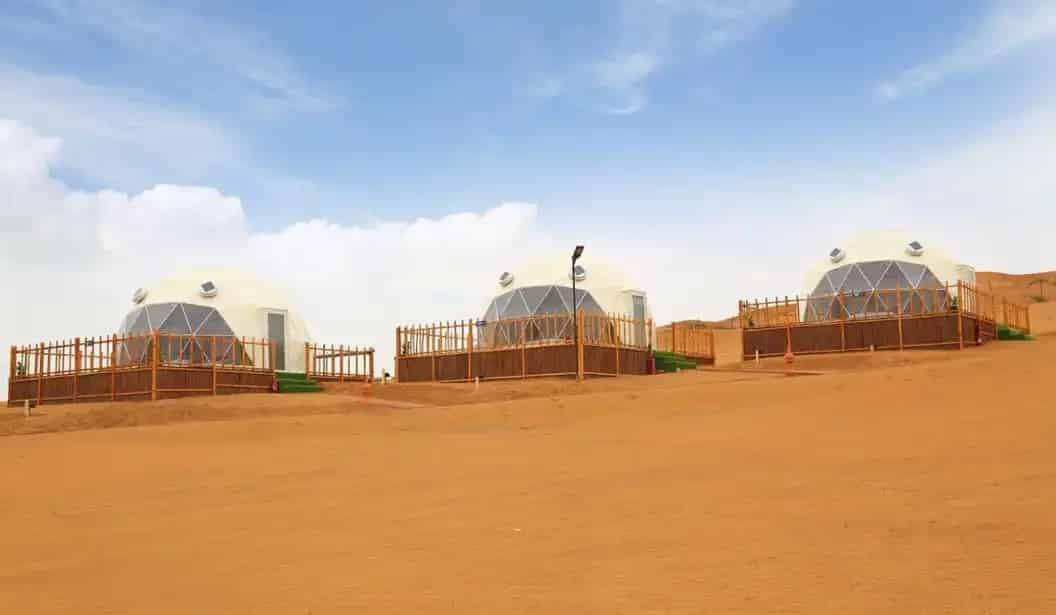 التخييم والسفاري مع The Dunes
