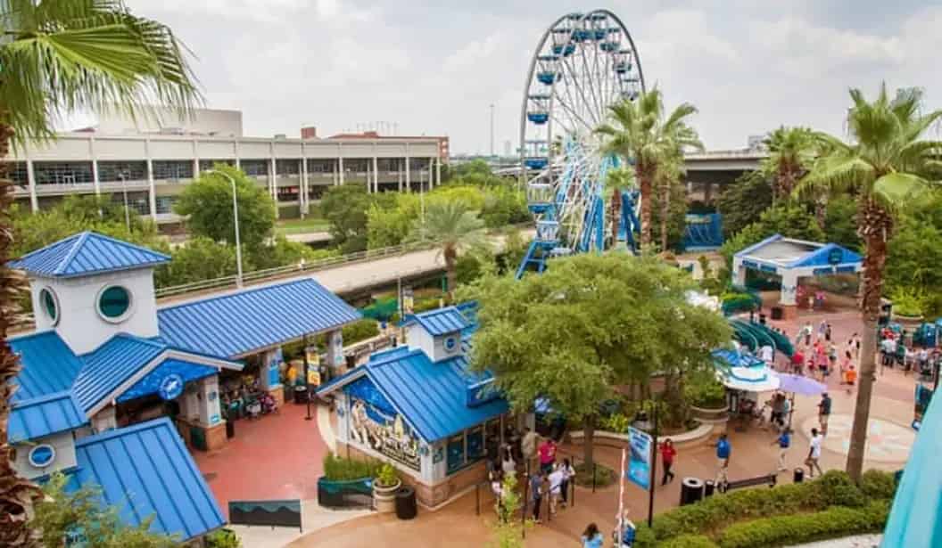 Downtown Aquarium