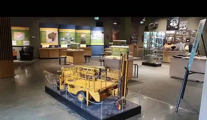 Dynamic Earth Tour