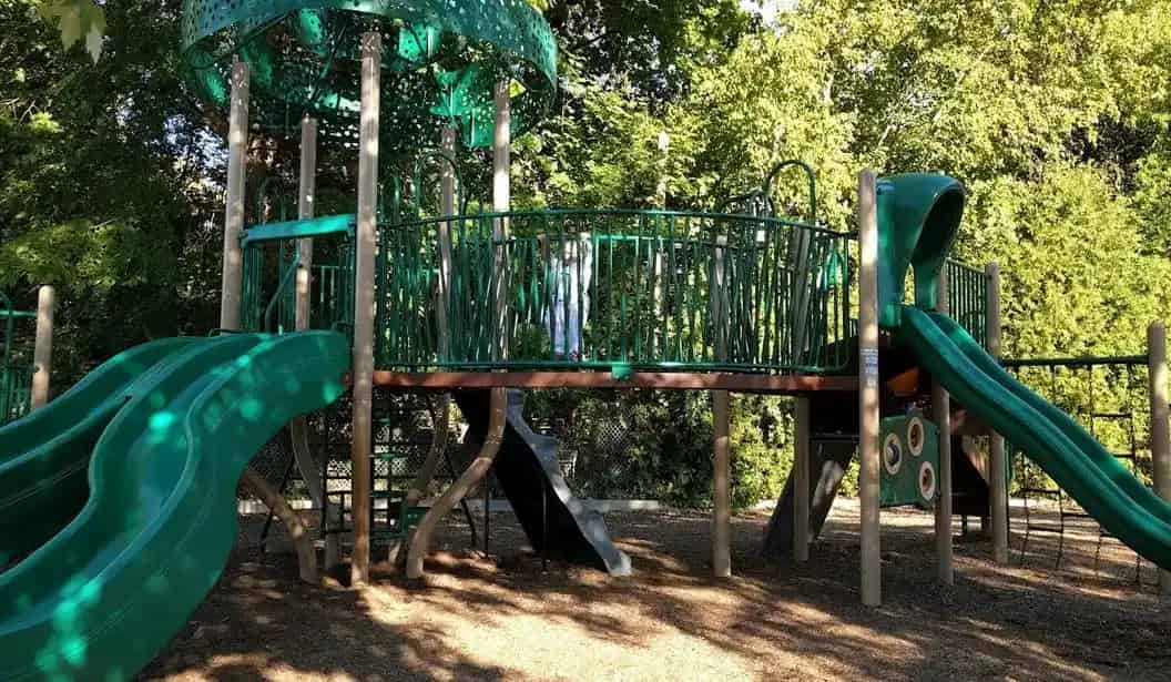 East Lynn Park