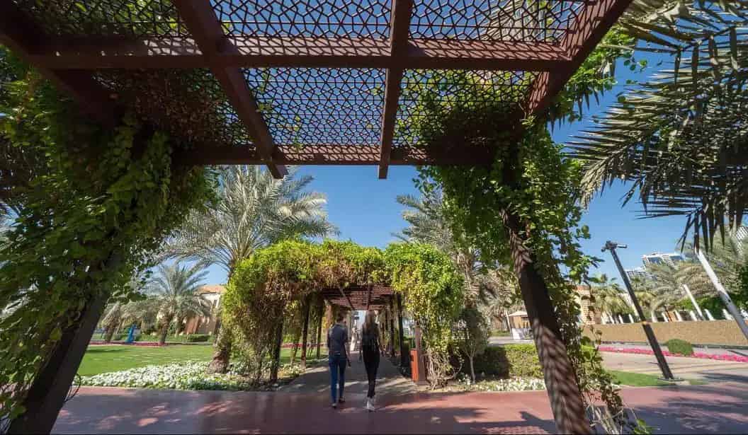 واجهة المجاز المائية