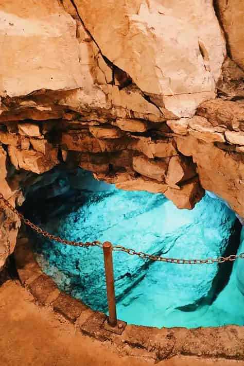 Tyendinaga Cavern & Caves