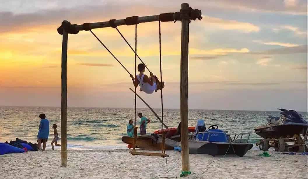 Kite Beach Center