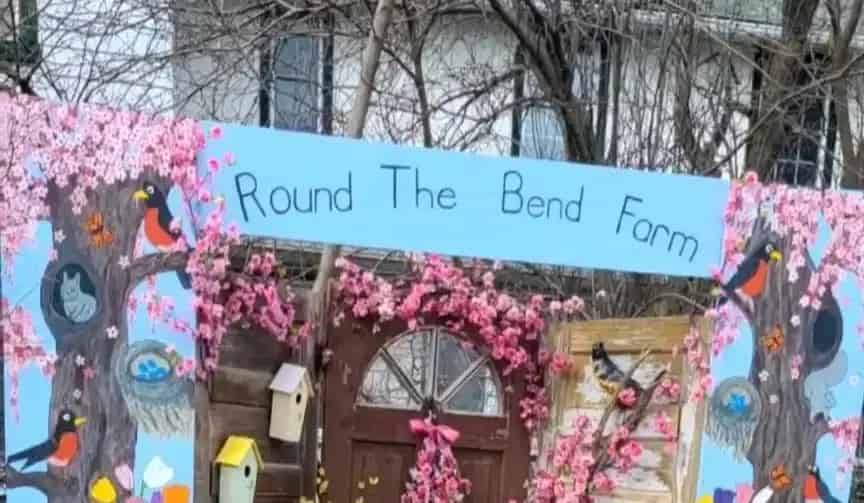 Round The Bend Farm